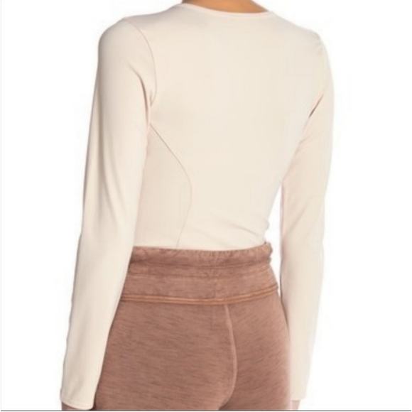 FREE PEOPLE Womens Bodysuit Super Soft Deep V Cream Nude size Large - Picture 2 of 11